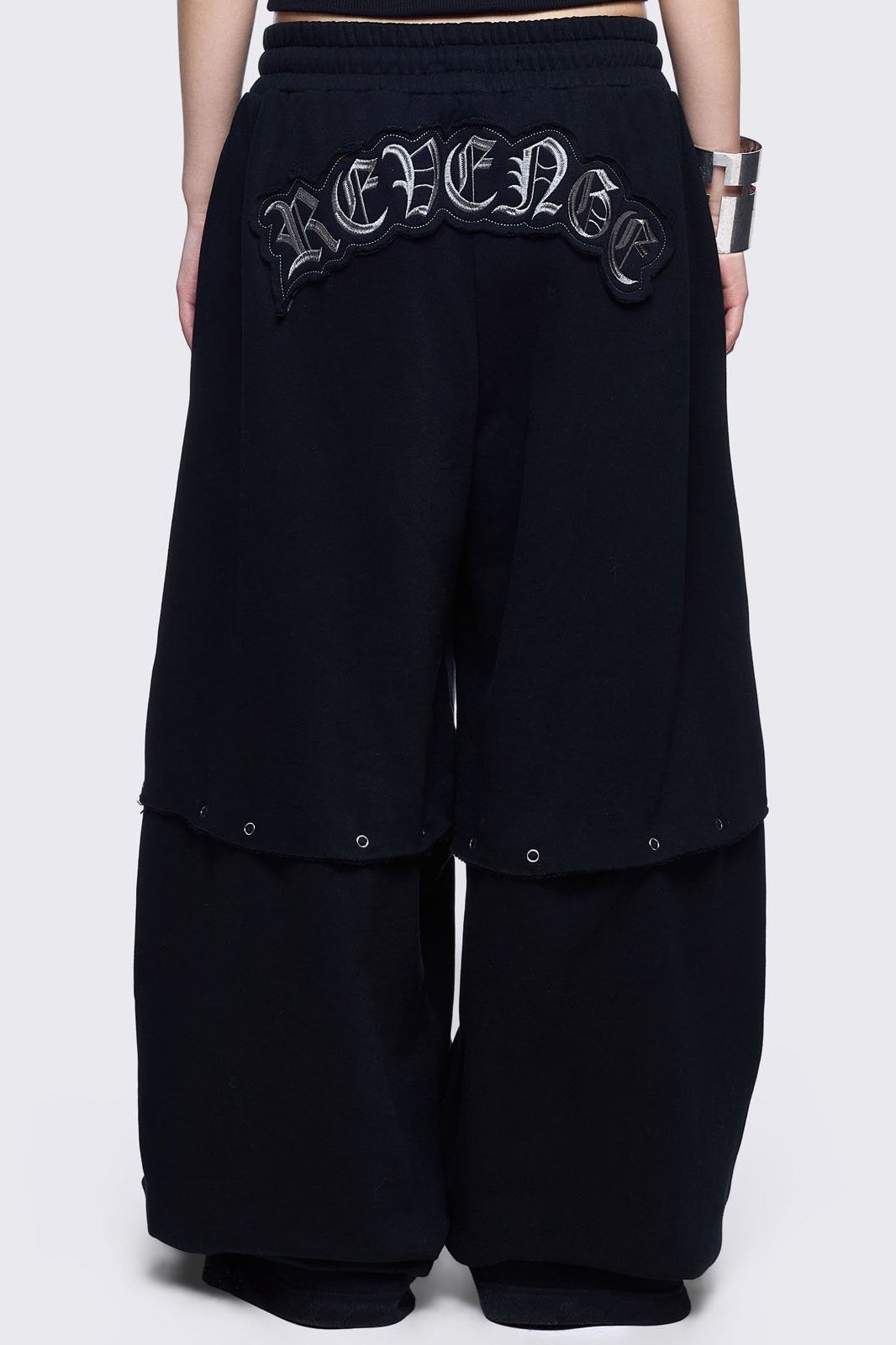 Pray 4 Me Sweatpants | Minga London Latest