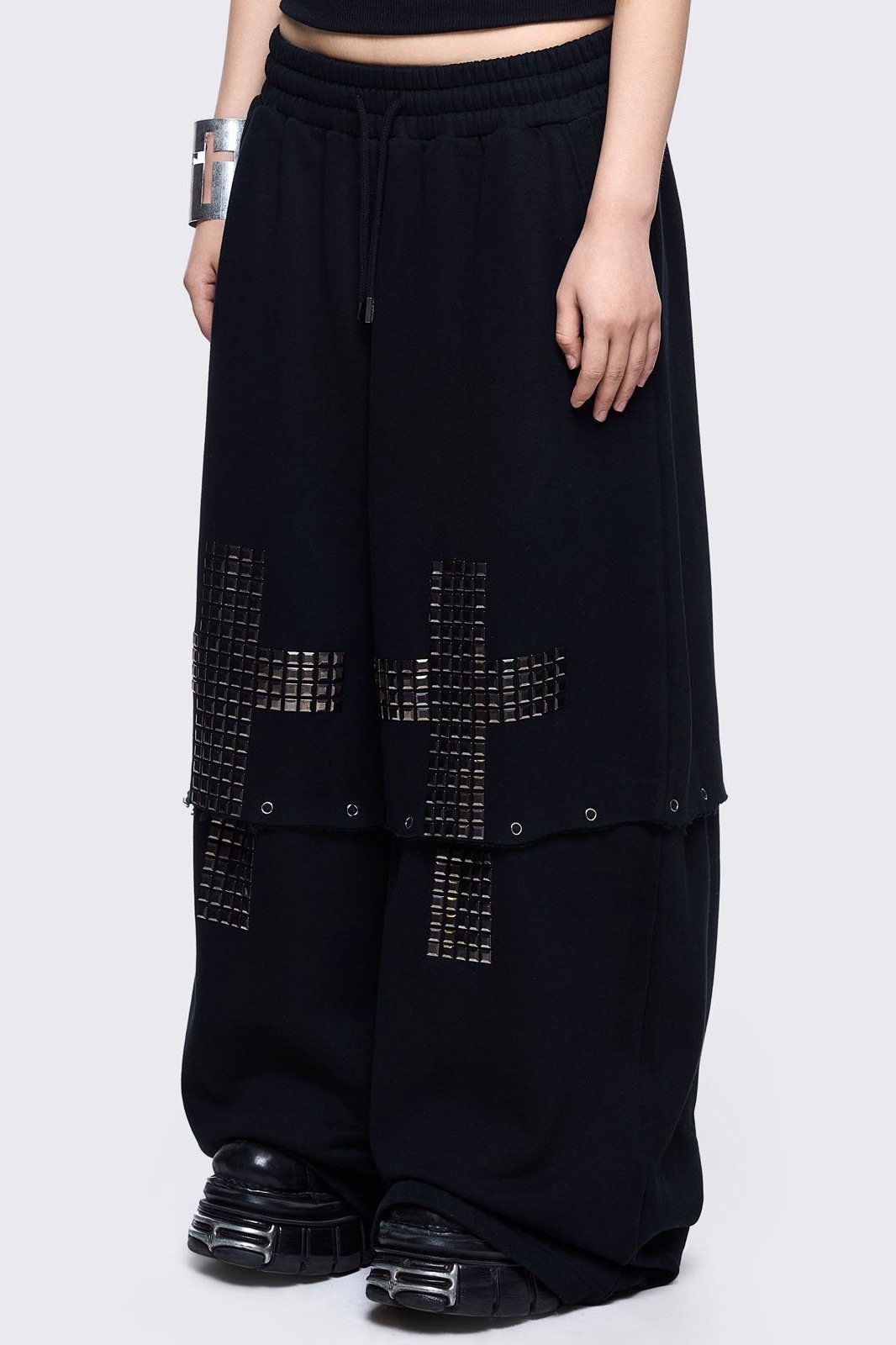 Pray 4 Me Sweatpants | Minga London Latest