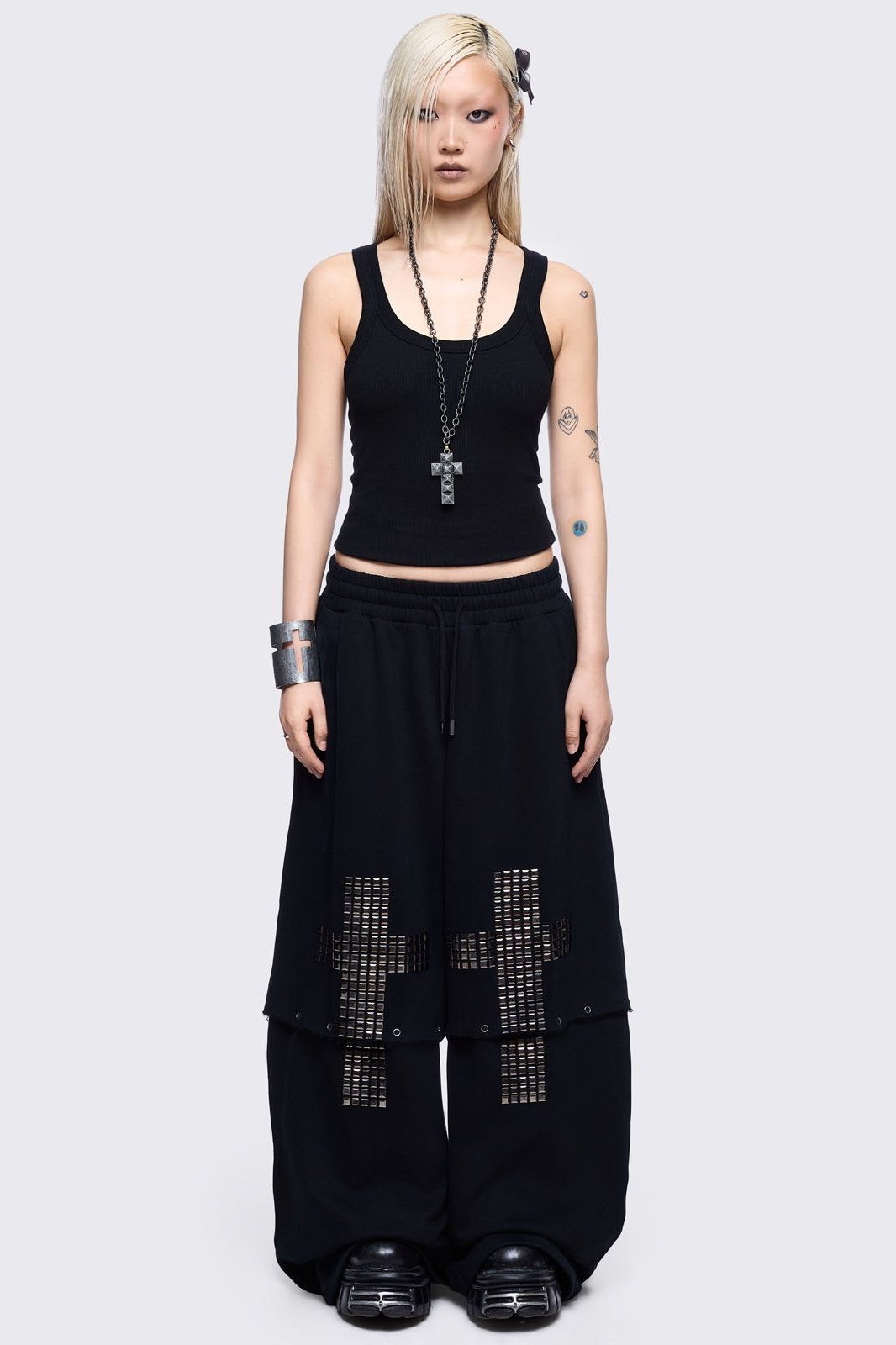 Pray 4 Me Sweatpants | Minga London Latest