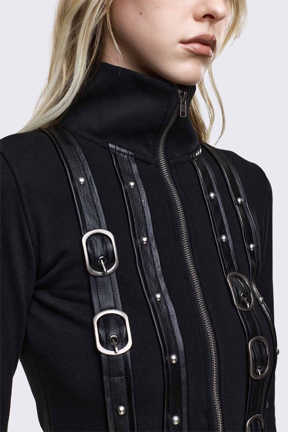 Resonance Funnel Neck Zip Up | Minga London Smart Buy