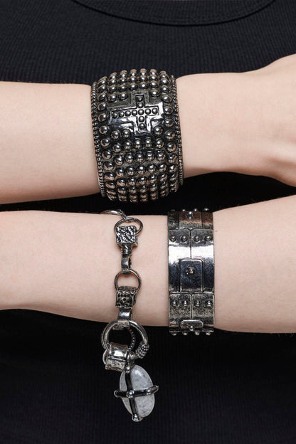 Saintless Bracelet Set | Minga London Great Value