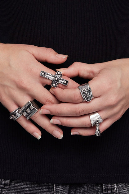 Mayhem Ring Set | Minga London Featured