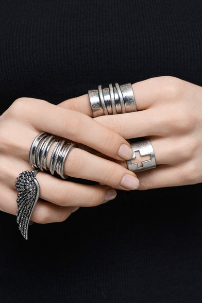 Dusty Wings Ring Set | Minga London Essential